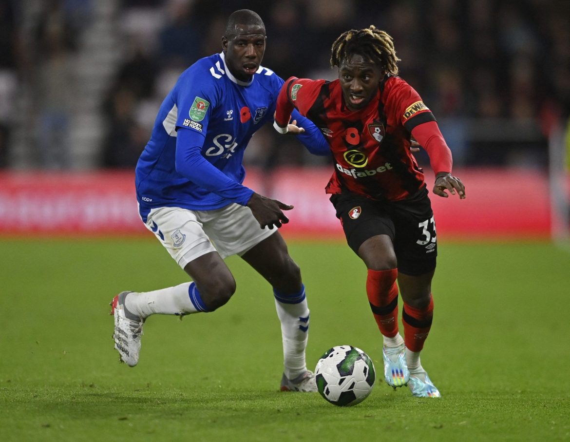 Everton must start Abdoulaye Doucure today
