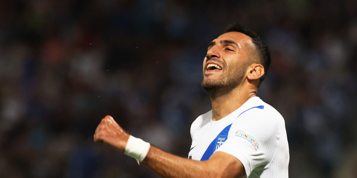 Chelsea offered chance to sign 22-goal striker in short-term January move